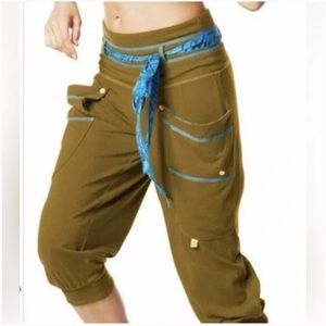 Zumba Capri Pants M